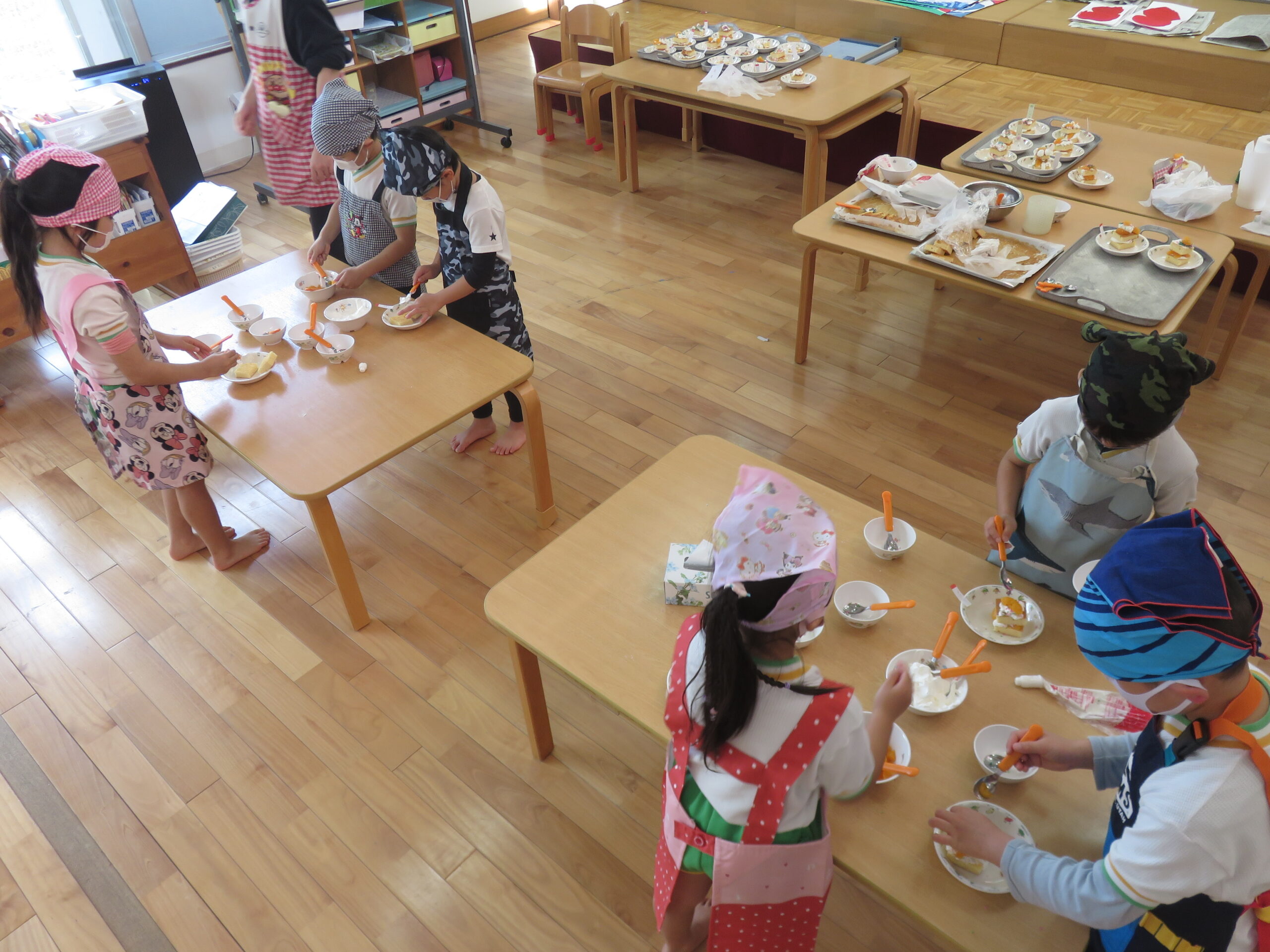 クリスマスケーキ作りしたよ